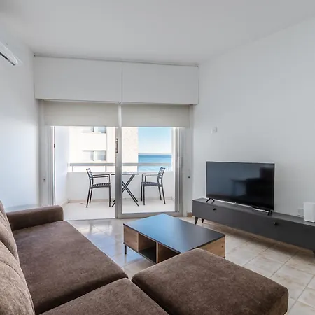 Flirty Flamingo Seaview Apartamento *