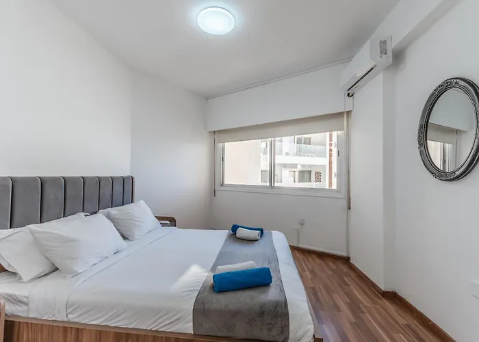 Flirty Flamingo Seaview Larnaca