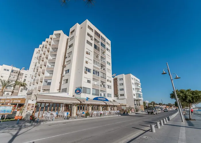 Apartment Flirty Flamingo Seaview Larnaca